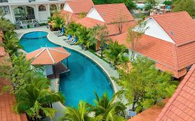 Sea Breeze Hotel & Villa